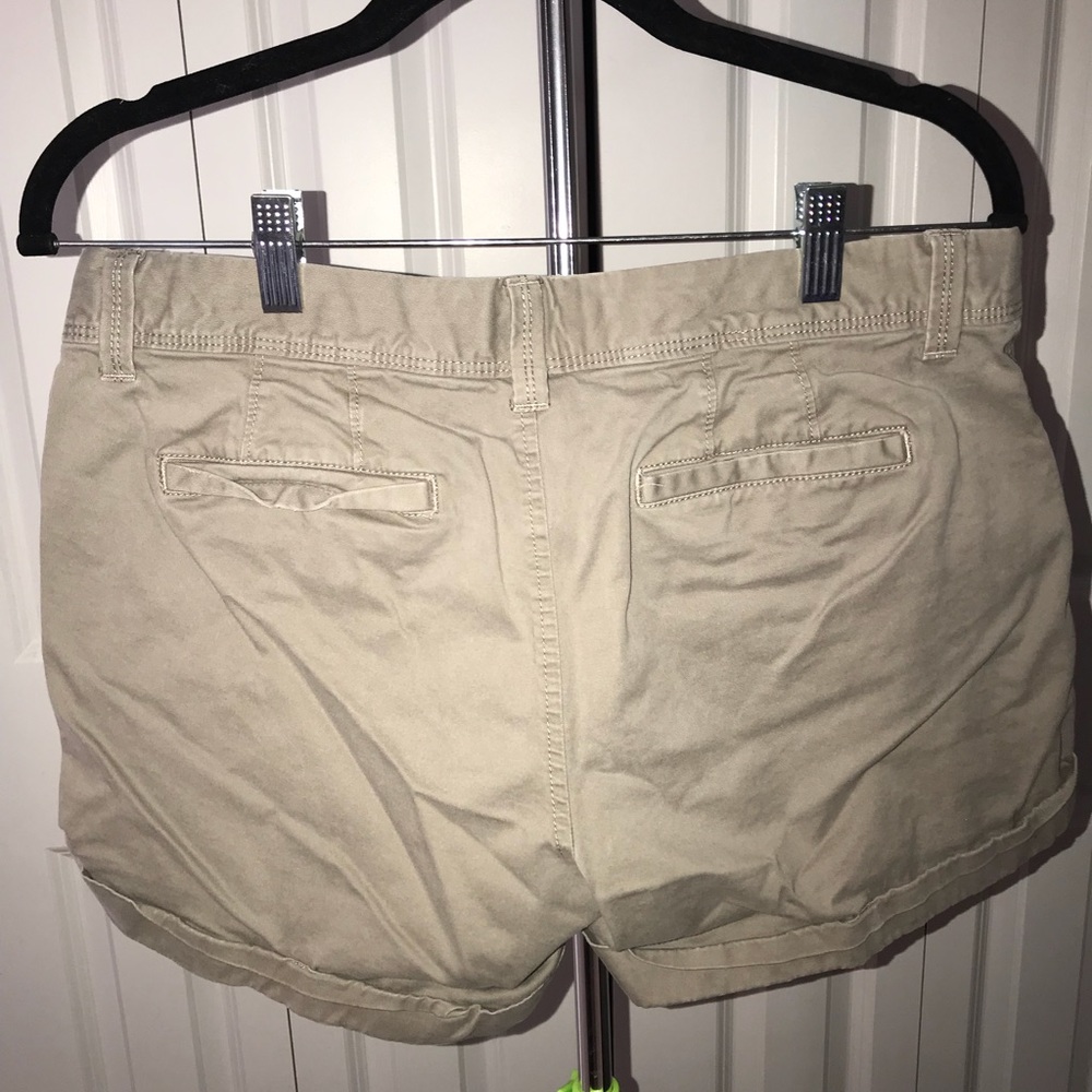 Shorts - Picture 3 of 3